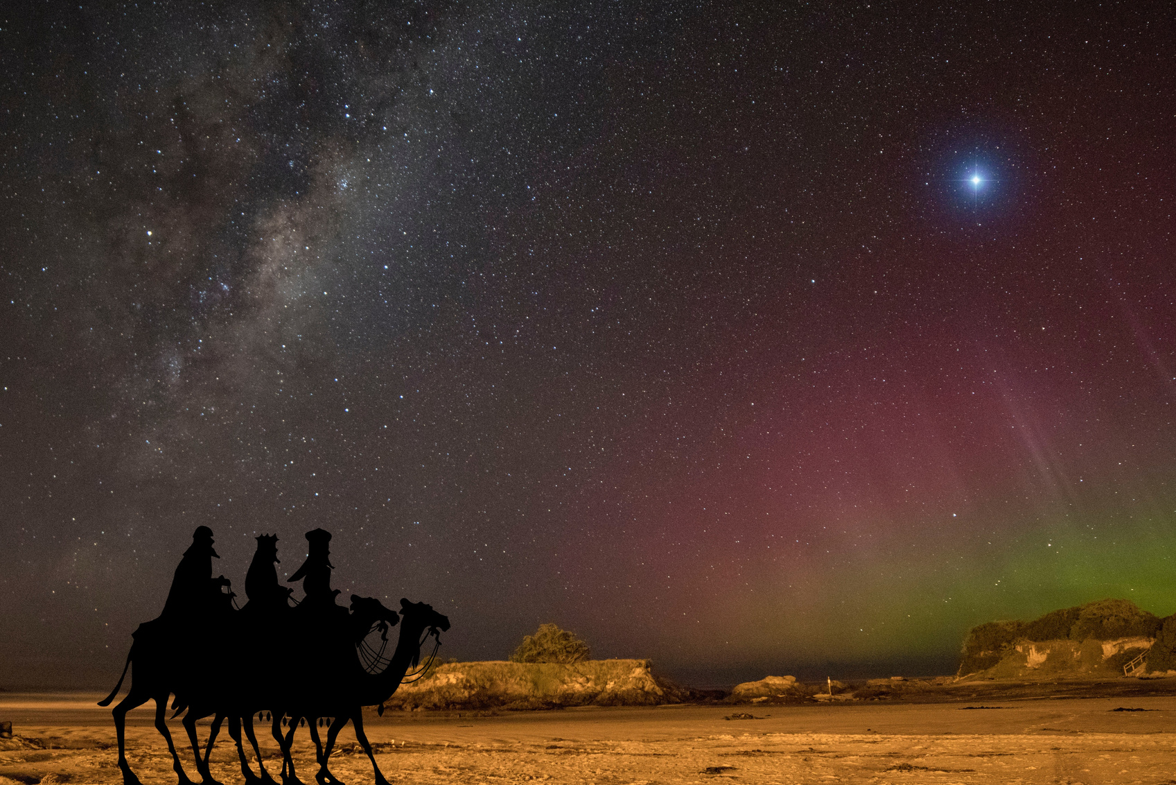 Silhouette of the wise men, Traveling in the desert.